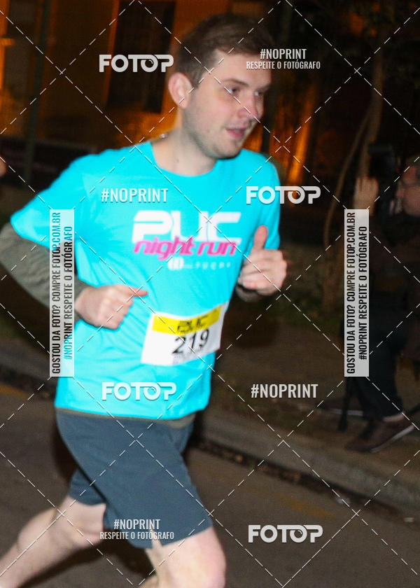 Buy your photos of the eventPUC NIGHT RUN on Fotop