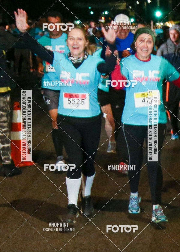 Buy your photos of the eventPUC NIGHT RUN on Fotop