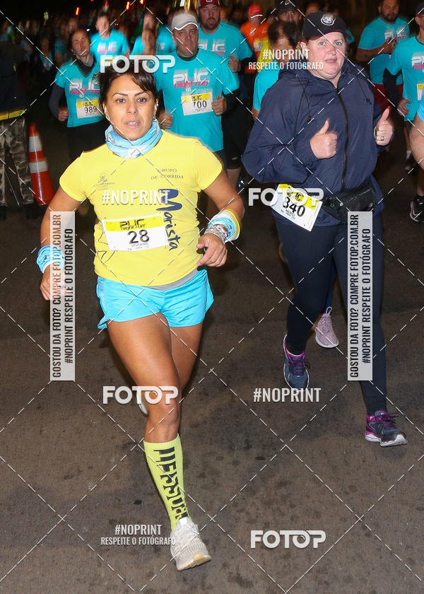 Buy your photos of the eventPUC NIGHT RUN on Fotop