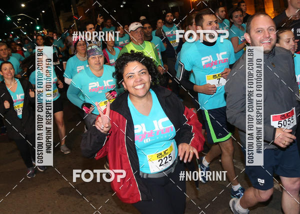 Buy your photos of the eventPUC NIGHT RUN on Fotop