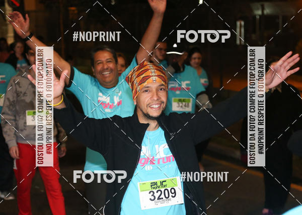 Buy your photos of the eventPUC NIGHT RUN on Fotop