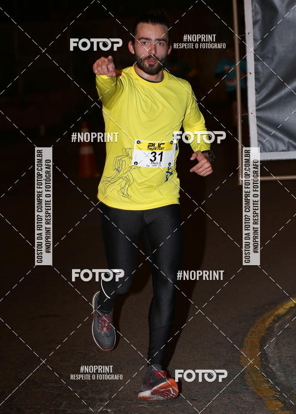 Buy your photos of the eventPUC NIGHT RUN on Fotop