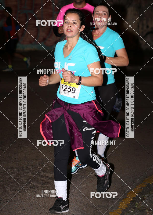 Buy your photos of the eventPUC NIGHT RUN on Fotop