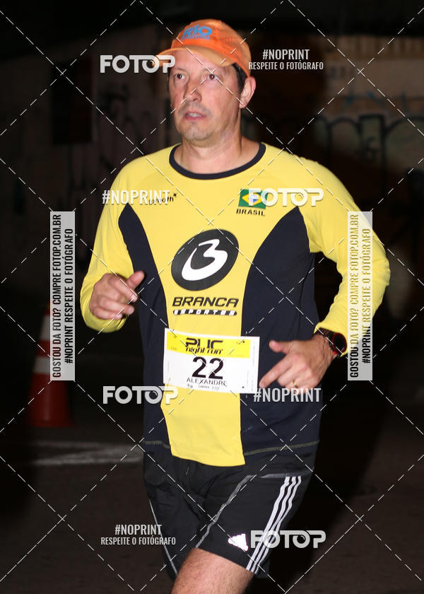 Buy your photos of the eventPUC NIGHT RUN on Fotop