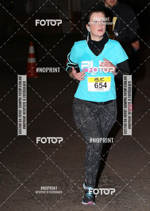 Buy your photos of the eventPUC NIGHT RUN on Fotop