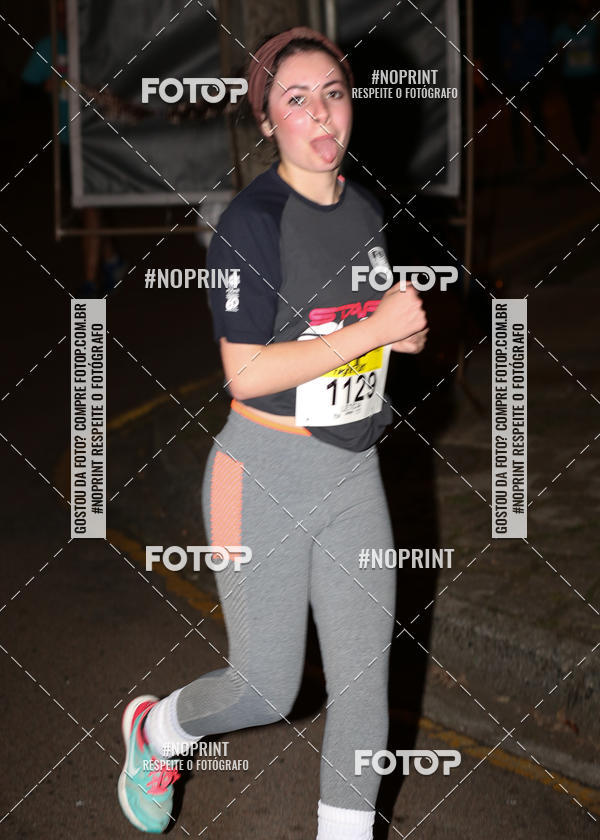 Buy your photos of the eventPUC NIGHT RUN on Fotop