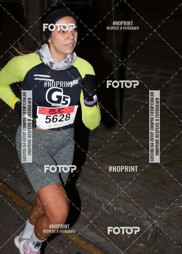 Buy your photos of the eventPUC NIGHT RUN on Fotop