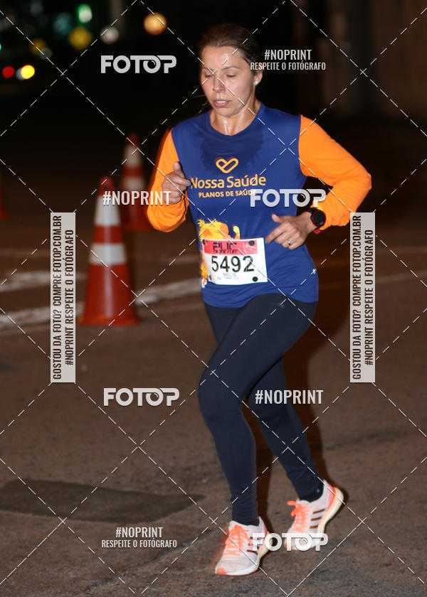Buy your photos of the eventPUC NIGHT RUN on Fotop