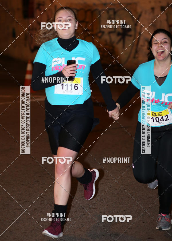 Buy your photos of the eventPUC NIGHT RUN on Fotop