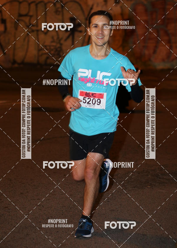 Buy your photos of the eventPUC NIGHT RUN on Fotop
