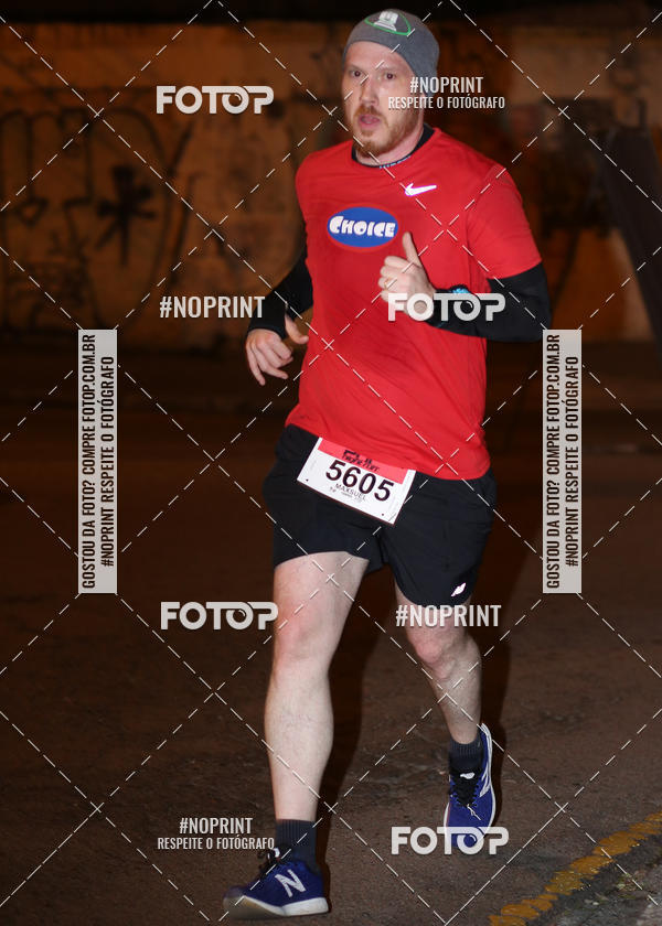 Buy your photos of the eventPUC NIGHT RUN on Fotop