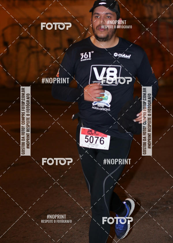 Buy your photos of the eventPUC NIGHT RUN on Fotop