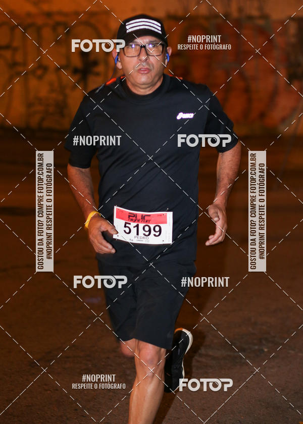 Buy your photos of the eventPUC NIGHT RUN on Fotop