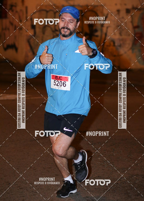 Buy your photos of the eventPUC NIGHT RUN on Fotop