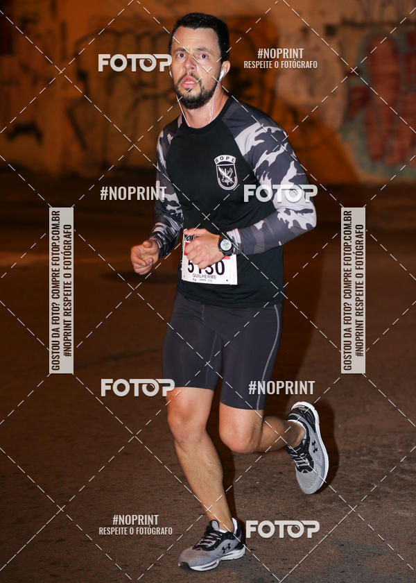 Buy your photos of the eventPUC NIGHT RUN on Fotop