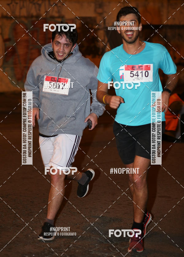 Buy your photos of the eventPUC NIGHT RUN on Fotop