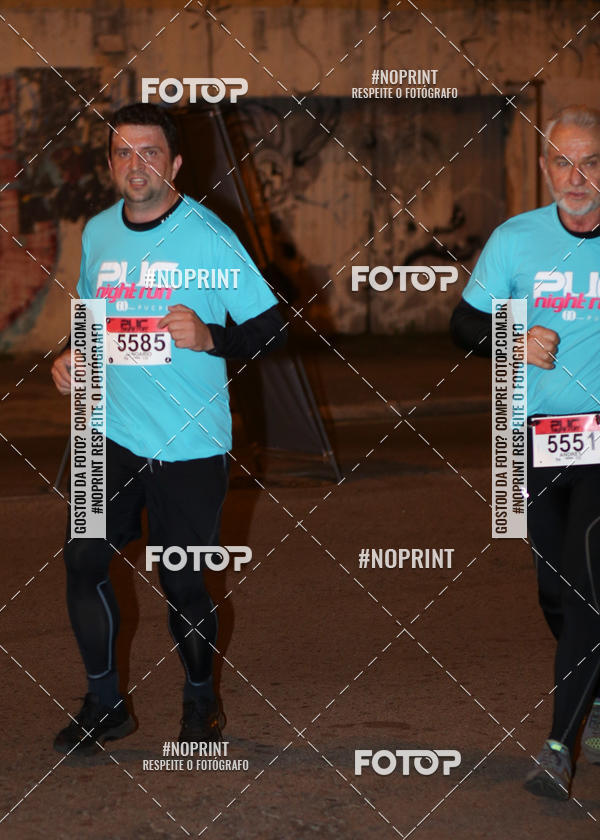 Buy your photos of the eventPUC NIGHT RUN on Fotop
