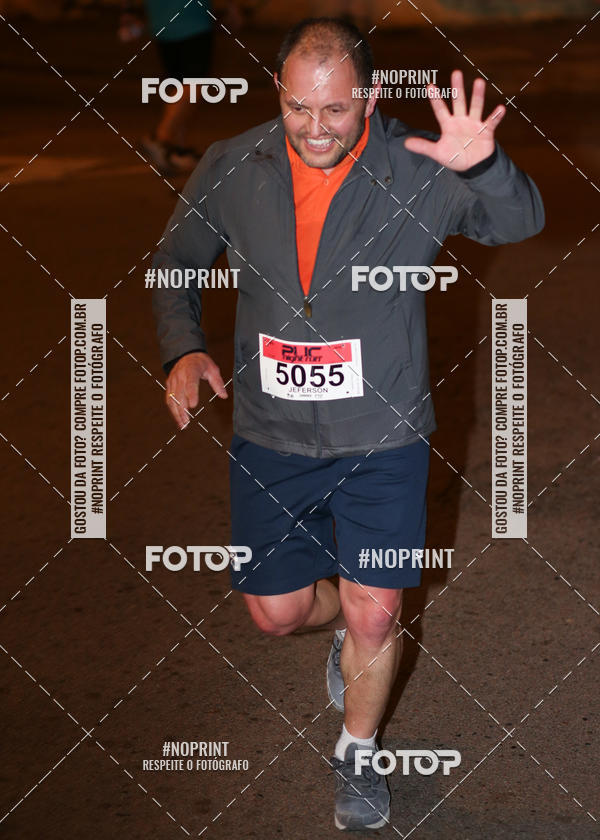 Buy your photos of the eventPUC NIGHT RUN on Fotop