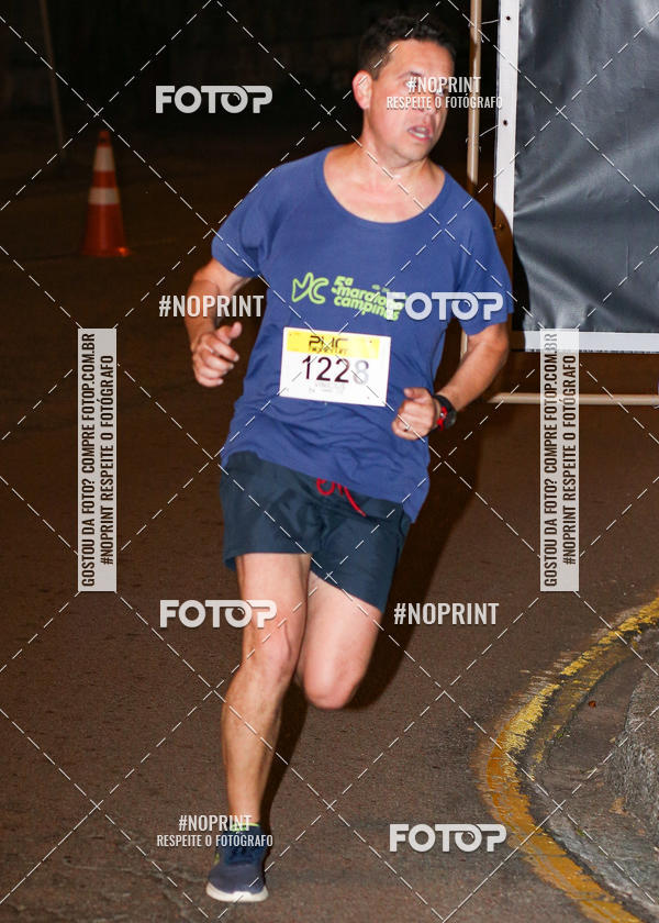 Buy your photos of the eventPUC NIGHT RUN on Fotop