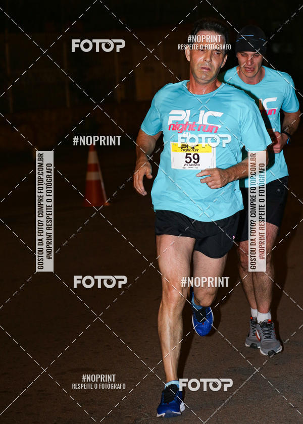 Buy your photos of the eventPUC NIGHT RUN on Fotop