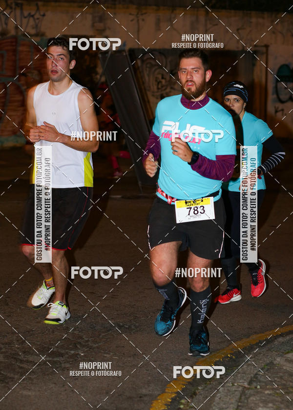 Buy your photos of the eventPUC NIGHT RUN on Fotop