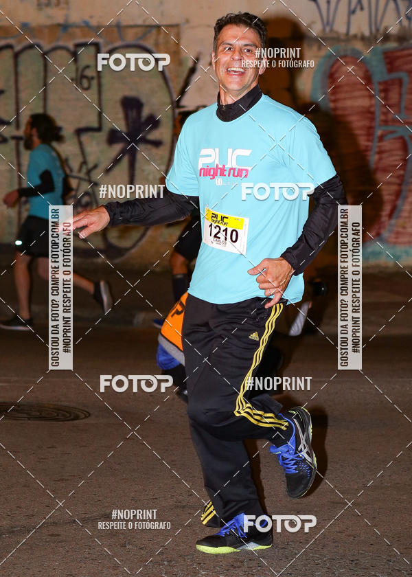 Buy your photos of the eventPUC NIGHT RUN on Fotop