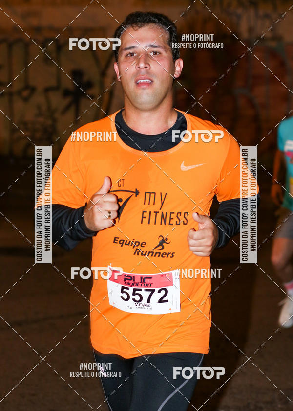 Buy your photos of the eventPUC NIGHT RUN on Fotop