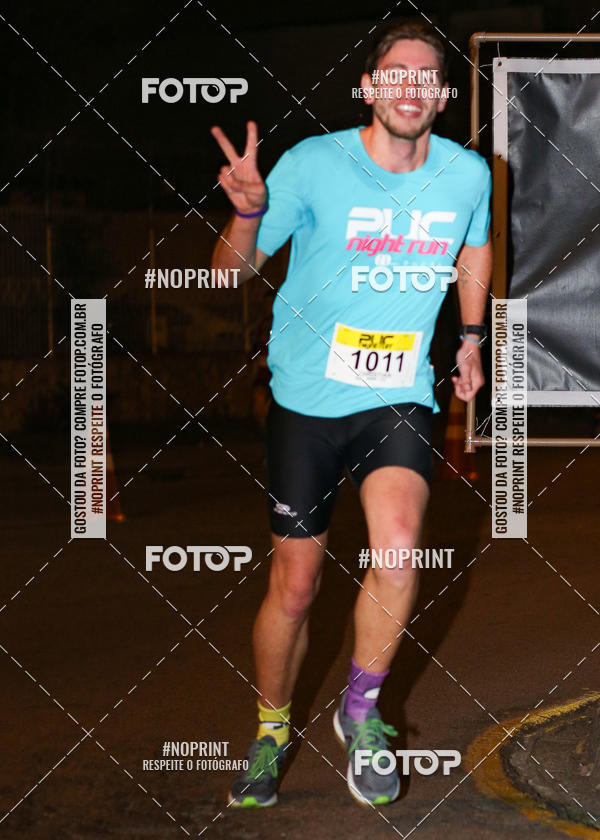 Buy your photos of the eventPUC NIGHT RUN on Fotop