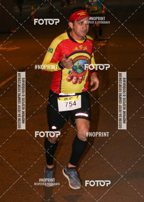 Buy your photos of the eventPUC NIGHT RUN on Fotop