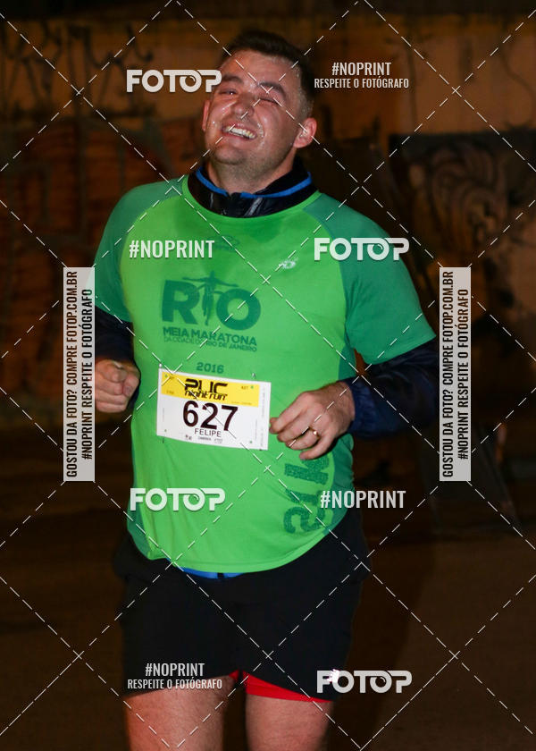 Buy your photos of the eventPUC NIGHT RUN on Fotop