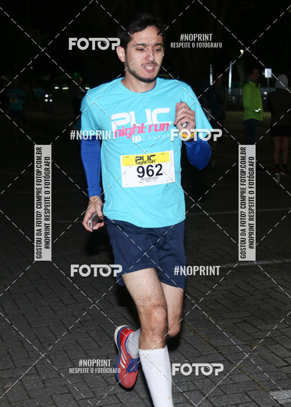 Buy your photos of the eventPUC NIGHT RUN on Fotop