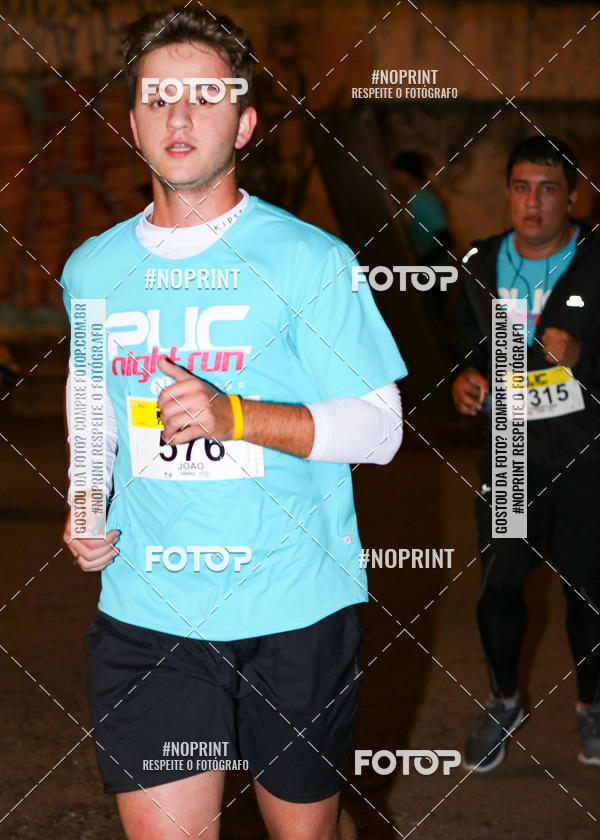 Buy your photos of the eventPUC NIGHT RUN on Fotop