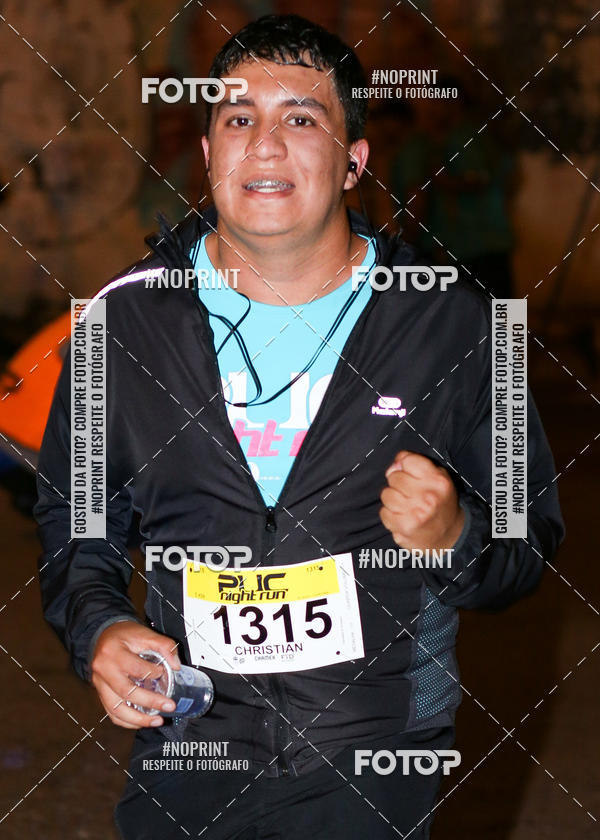 Buy your photos of the eventPUC NIGHT RUN on Fotop