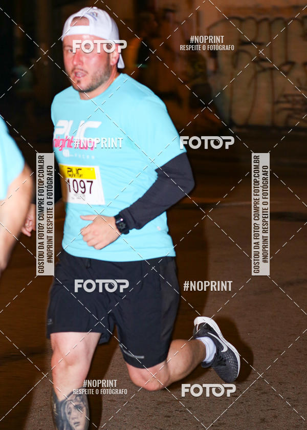 Buy your photos of the eventPUC NIGHT RUN on Fotop