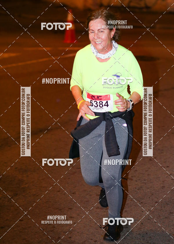 Buy your photos of the eventPUC NIGHT RUN on Fotop