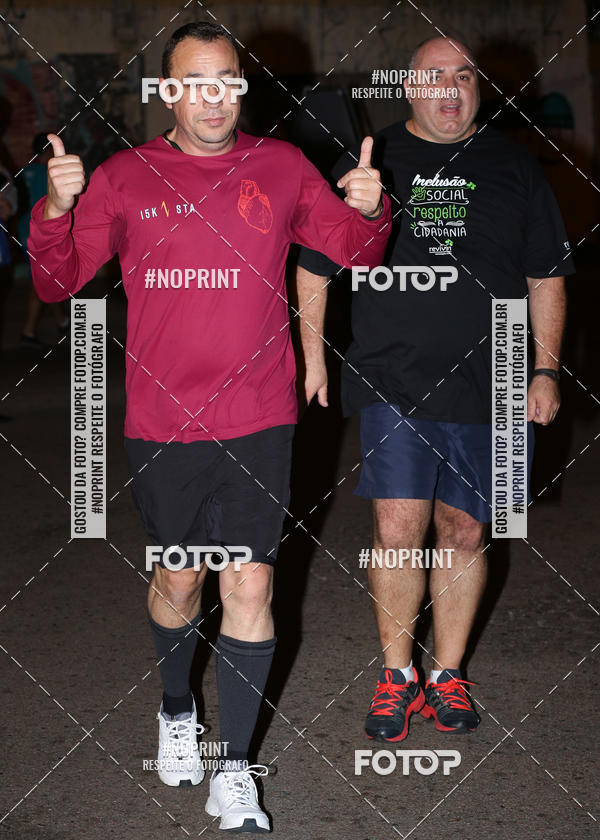 Buy your photos of the eventPUC NIGHT RUN on Fotop