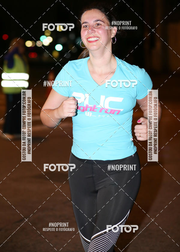 Buy your photos of the eventPUC NIGHT RUN on Fotop