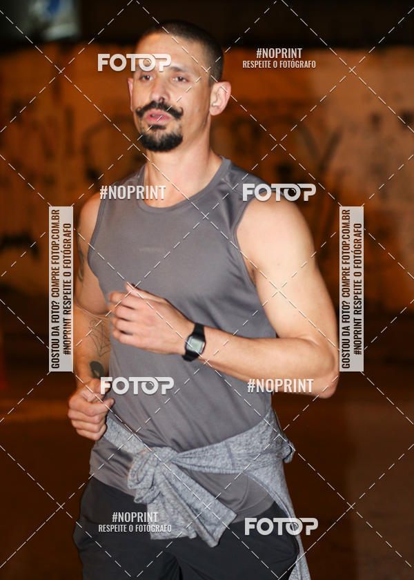 Buy your photos of the eventPUC NIGHT RUN on Fotop