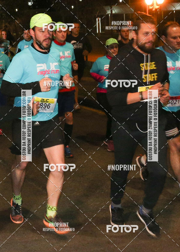 Buy your photos of the eventPUC NIGHT RUN on Fotop
