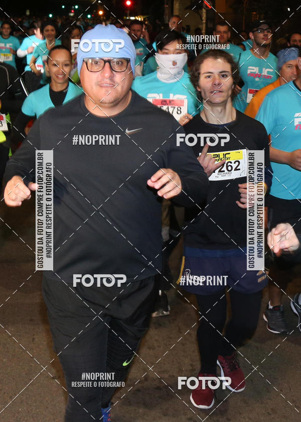 Buy your photos of the eventPUC NIGHT RUN on Fotop