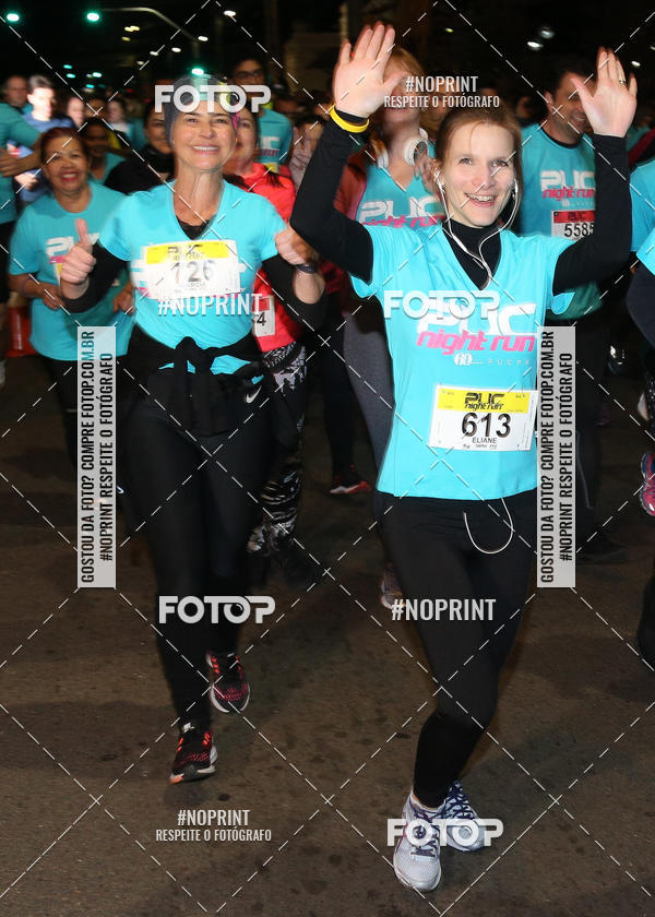 Buy your photos of the eventPUC NIGHT RUN on Fotop