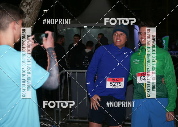Buy your photos of the eventPUC NIGHT RUN on Fotop