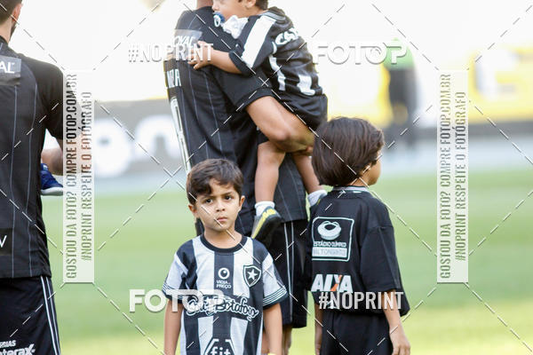 Buy your photos of the eventBotafogo x Athtico-PR  Nilton Santos- 11/08/2019 on Fotop