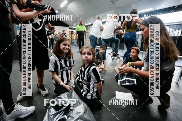 Buy your photos of the eventBotafogo x Athtico-PR  Nilton Santos- 11/08/2019 on Fotop