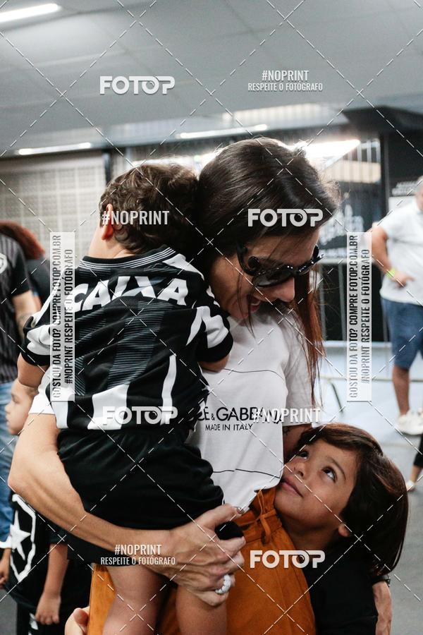 Buy your photos of the eventBotafogo x Athtico-PR  Nilton Santos- 11/08/2019 on Fotop
