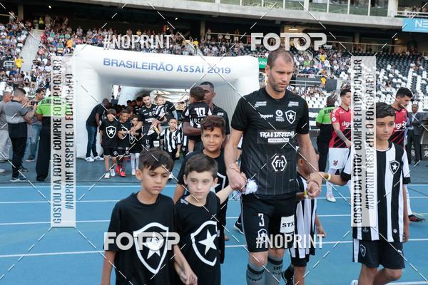 Buy your photos of the eventBotafogo x Athtico-PR  Nilton Santos- 11/08/2019 on Fotop
