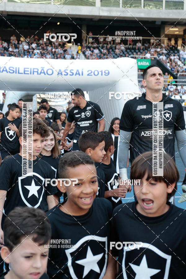 Buy your photos of the eventBotafogo x Athtico-PR  Nilton Santos- 11/08/2019 on Fotop