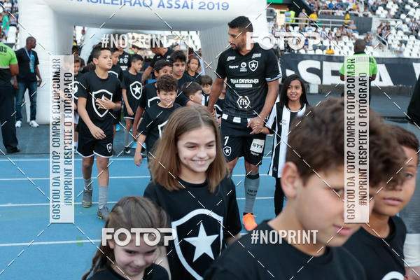 Buy your photos of the eventBotafogo x Athtico-PR  Nilton Santos- 11/08/2019 on Fotop