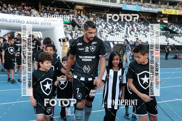Buy your photos of the eventBotafogo x Athtico-PR  Nilton Santos- 11/08/2019 on Fotop