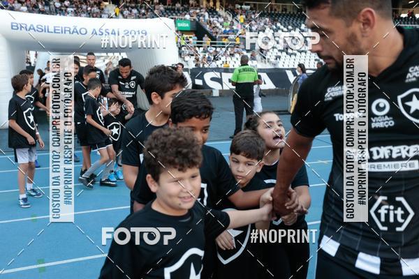 Buy your photos of the eventBotafogo x Athtico-PR  Nilton Santos- 11/08/2019 on Fotop